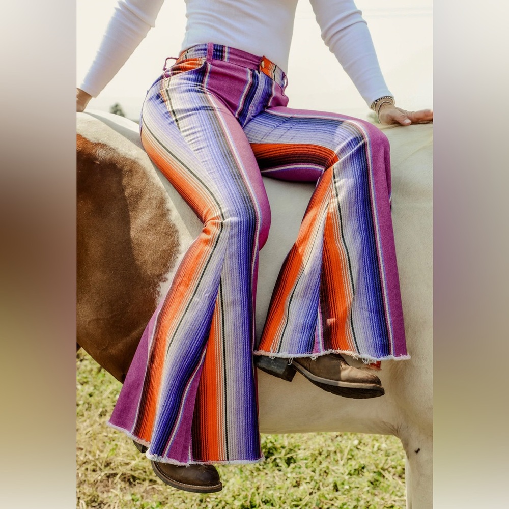 RANCH DRESS’N PURPLE SERAPE SUPER FLARES